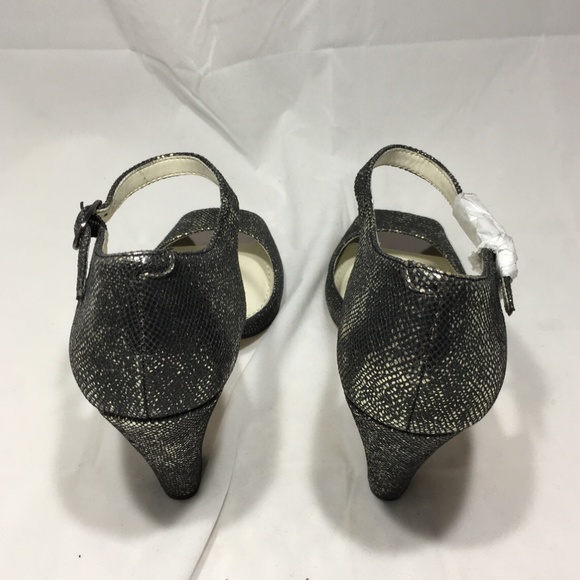 Anne Klein Women's Henrika Fabric Dress Pump - Picture 3 of 5